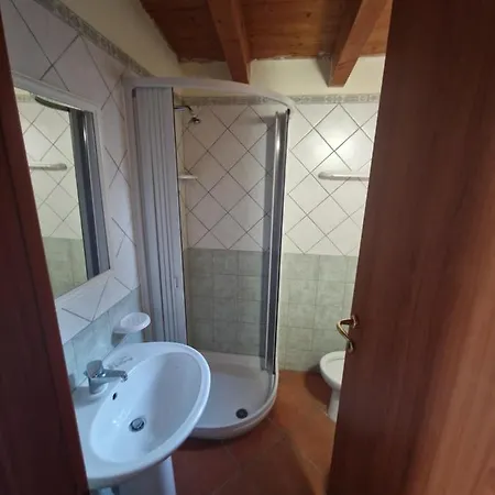 Monolocali In Centro Paese *