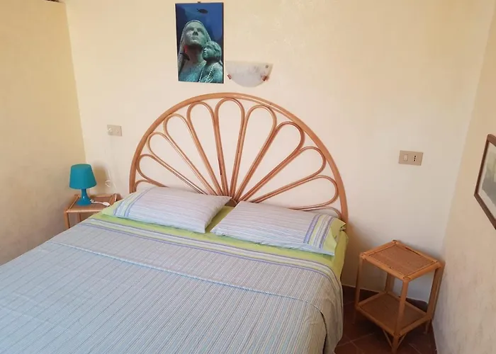 Monolocali In Centro Paese * Lampedusa